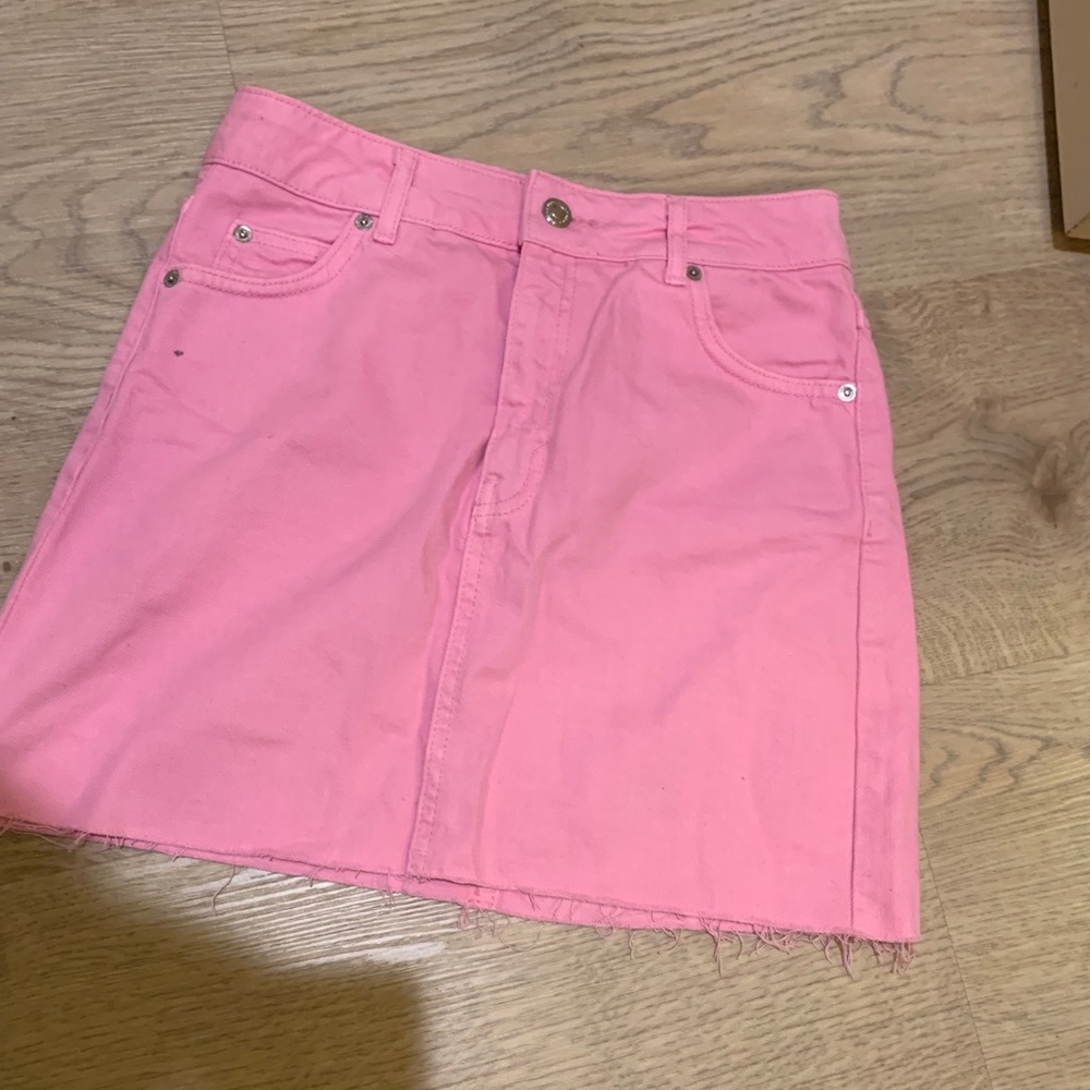 Pink mini skirt
